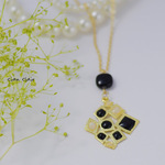 square ネックレス