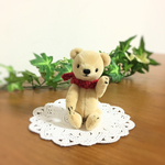 ちびくま ライトクリーム 赤マフラー