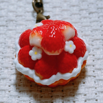 イチゴタルト🍓ストラップ