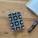 mina perhonen anemone ブックカバー　アネモネ　ミナペルホネン の 刺繍生地　文庫本 A6 ダークグリーン