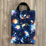 新作 タブレットバッグ 宇宙×ネイビー フタ付き iPadバッグ タブレットケース 男の子
