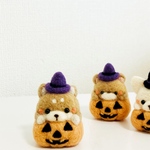 羊毛フェルト　ハロウィンカボチャからひょっこり柴犬ちゃん