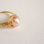 Pink　Pearl　Wire　Ring