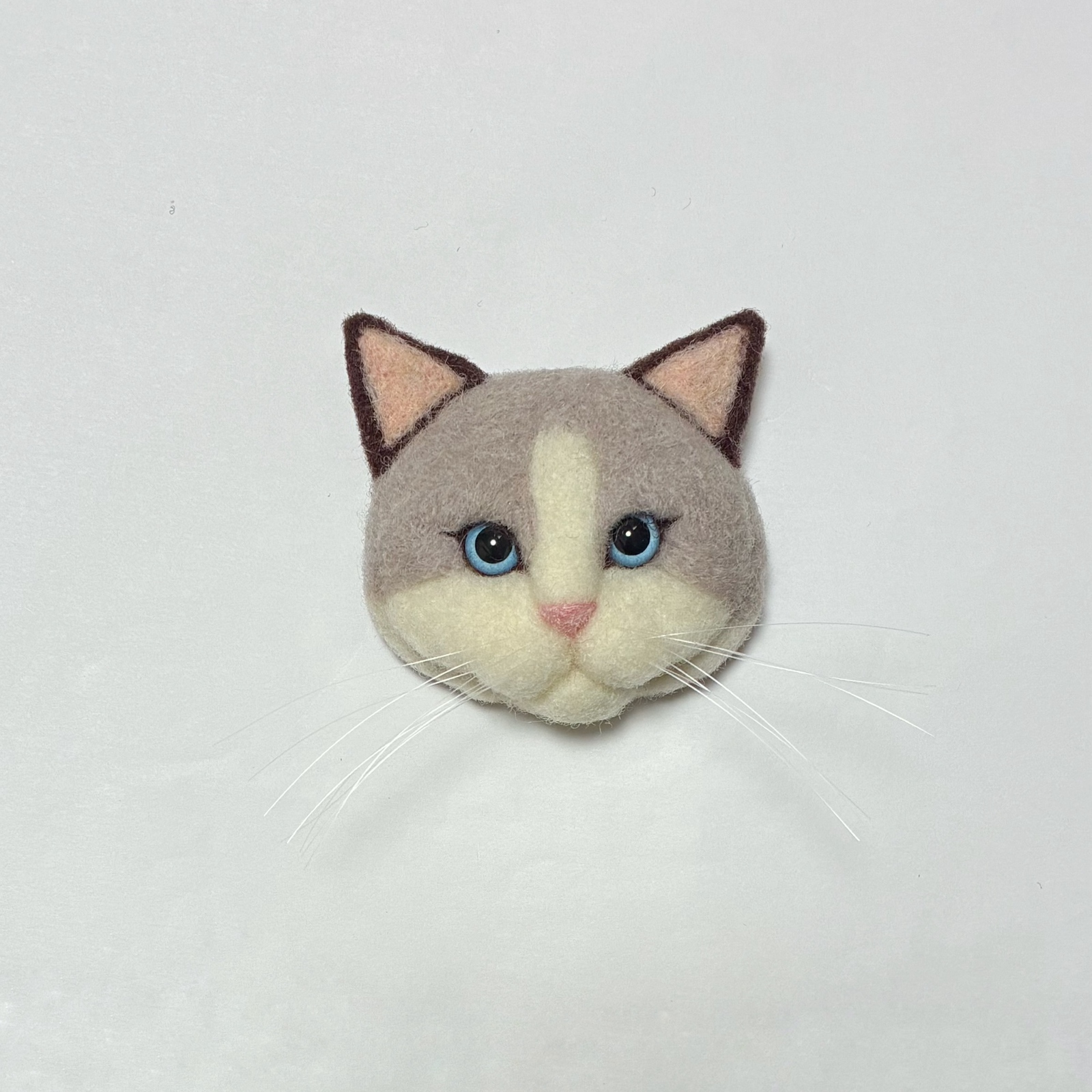 羊毛フェルト 猫ブローチ ラグドール - MAMECHIMA'S GALLERY | minne