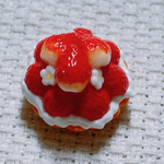  【再販】イチゴタルト🥧🍓マグネット