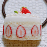 イチゴショートケーキ🍰ヘアゴム