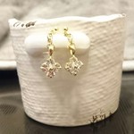 お花のゆらりピアス