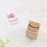 いちごのカップケーキのはんこ スイーツはんこ