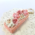 フェイクスイーツ*桜ミルフィーユ・チャーム・食品サンプル
