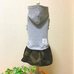 再販！U／Shiho《Mサイズ》裏毛ニットパーカー×迷彩プリントコーデュロイスカートのワンピース犬服