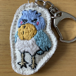 ハシビロコウ　手刺繍　バッグチャーム　『静かな一歩。』　大人かわいい　キーホルダー　まりもの森　ブルー
