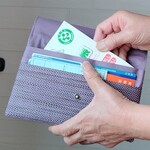 薄型　着物リメイク　お薬手帳ポーチ　女性用・男女兼用・男性用・紳士用　🌷お揃いのお薬バッグ付き🌷　かさばらない　お薬手帳ケース　診察券入れ　マルチケース　通院ポーチ　和柄