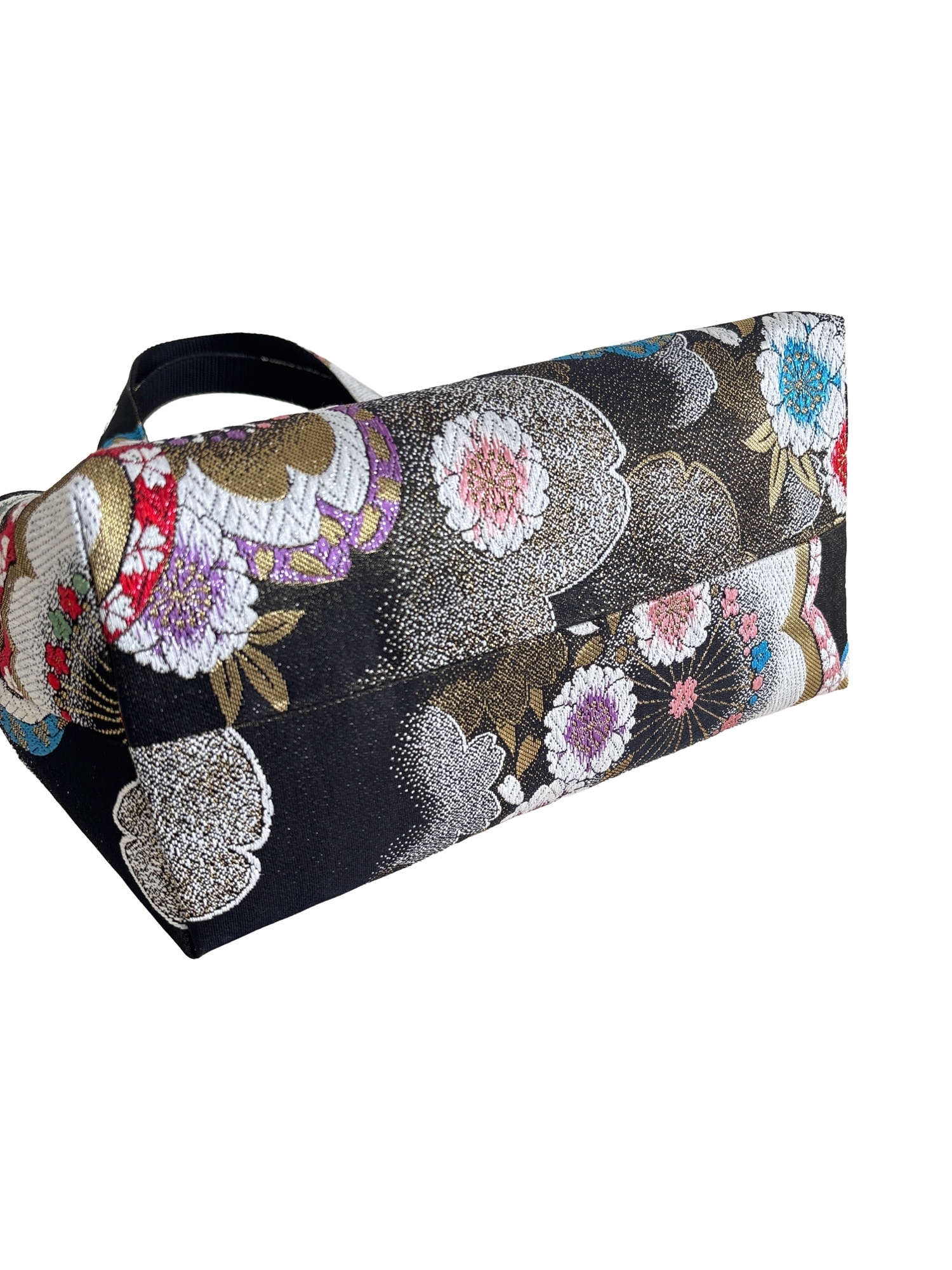 帯リメイクバッグ 豪華大菊刺繍のトートバッグ フラップ付き