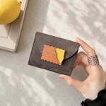 レモンクリームビスケットのコンパクト名刺入れ・カードケース｜レディース　メンズ　薄型　スリム　本革　本皮　レザー　クッキー　可愛い　くすみ　コンパクト　小さい　革小物