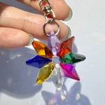 カラフルレインボーフラワー キーホルダー｜キラキラ輝く虹色フラワー