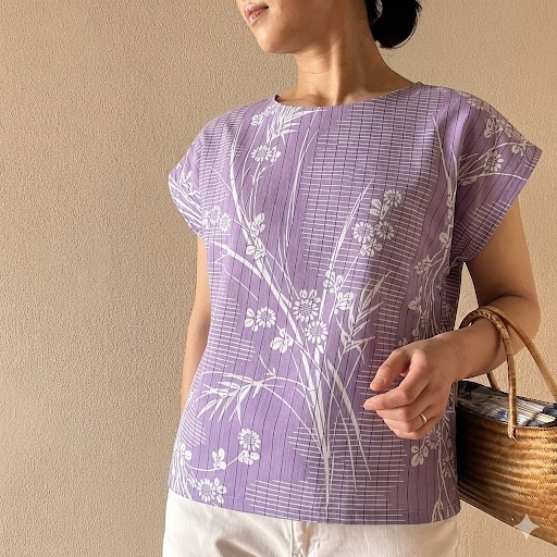 浴衣地フレンチスリーブブラウス　優しい草花（薄紫地）〈受注製作〉 8,250円