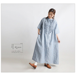 （送料無料）ラスト３　新作ＰＲＩＣＥ　 シャンブレー麻リネン１００％  １２０ｃｍ小花フリル＆縦長タック ワンピー 前開き 羽織りA01