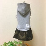 U／Shiho《SSサイズ完成品》裏毛ニットパーカー×迷彩プリントコーデュロイスカートのワンピース犬服