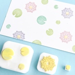 御朱印帳に！水面に凛と咲く睡蓮　消しゴムはんこ