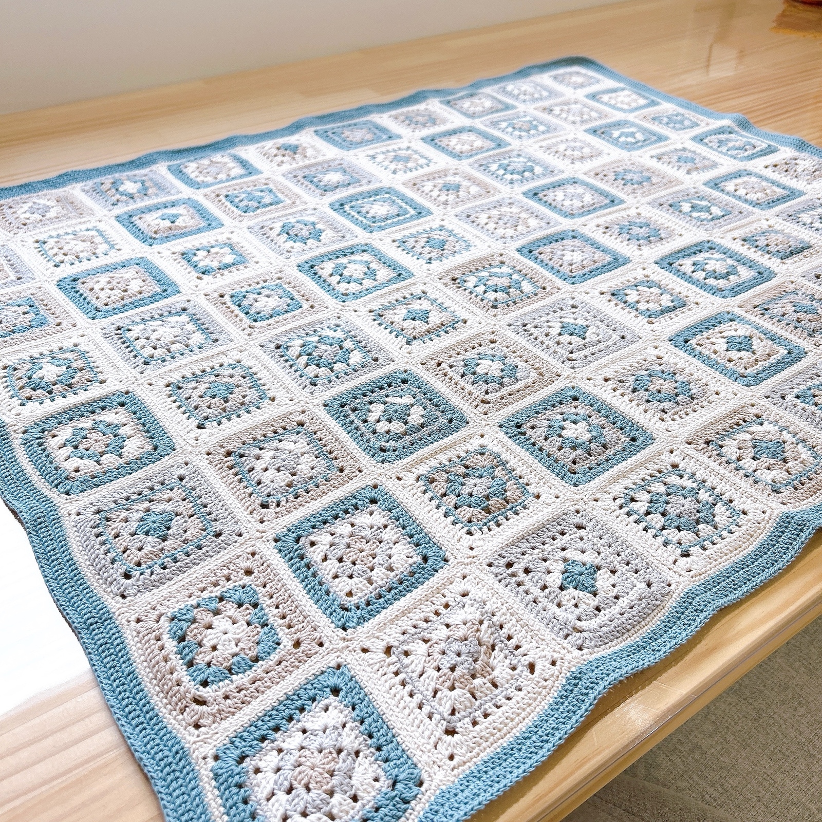 グラニースクエア マルチカバー - MOO.crochet 🪡 | minne byGMOペパボ