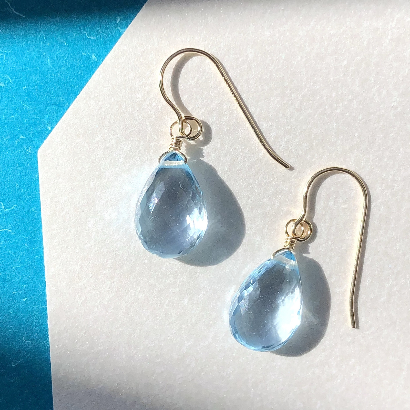 14kgf*スカイブルートパーズの1粒ピアス - MOLTO MUPICO | minne byGMO