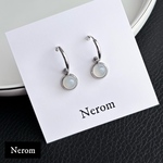 ムーンストーン 6mm｜フープピアス｜サージカルステンレス｜天然石｜2way キャッチレス 揺れる 誕生石 上品 シルバー ホワイト 白