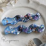 青色お花のうねうねレジンヘアクリップ 2本セット