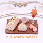 👒限定1セット👒 桃の桃色ロールケーキセット🍑 ミニチュアフード　ミニチュアスイーツ　フェイクフード　フェイクスイーツ
