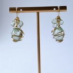 antique lamp｜Opal Green｜淡いオパールグリーンを纏う一点物イヤリング｜痛くないイヤリング｜えありんぐ®