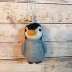羊毛フェルト ペンギンさん〈ストラップ〉