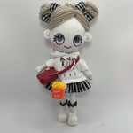 カジュアルパーカーのドールチャーム