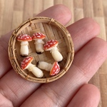 ミニチュア　毒キノコ