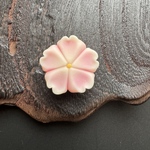 桜の帯留め