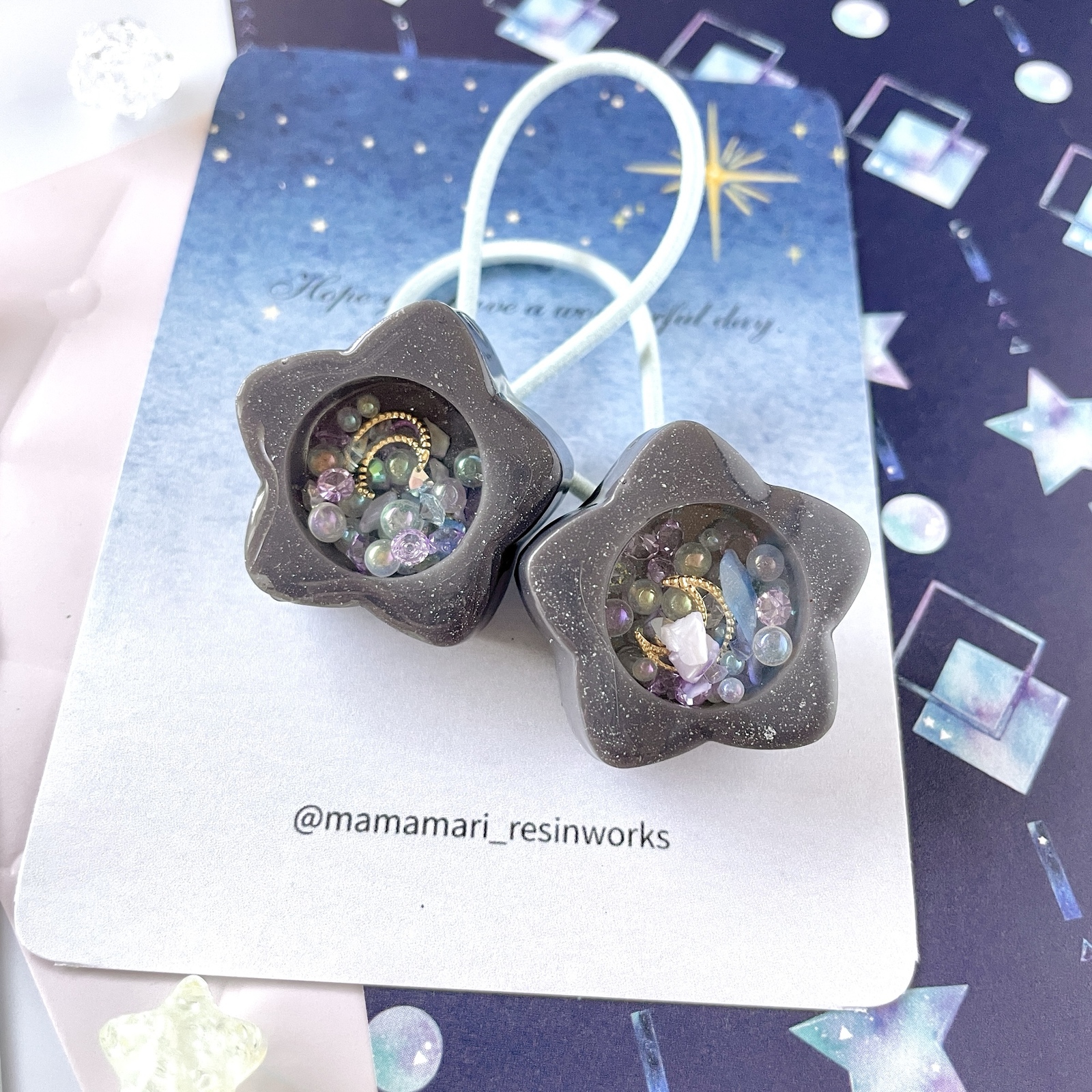 💜推しカラー♡紫のチョコレートボックスのレジンキーホルダー