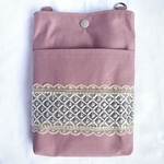 名入れができる刺繍が美しいサコッシュ､スマホポシェット､スマホショルダー､スマホポーチ、シックで上品なミニバック　旅行にも最適　ギフトもできます インド刺繍リボン