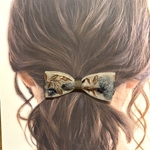 《大人のリボン》 上品＊大人可愛い ブラウンベージュ×くすみブルーがおしゃれなインド刺繍リボンヘアゴム 秋冬