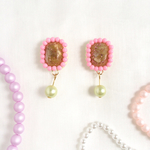 ラメレジン×ビーズ刺繍 グリーンパール ピアス/イヤリング