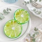輪切りライムのブローチ(Lime brooch/ハンドメイドスイーツデコ/フルーツ/フェイクスイーツ/フェイクフード/食品サンプル/レジン)