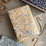 インド刺繍生地♡ブックカバー📖 no.58　文庫本サイズ 文庫本カバー  ブックマーカー&しおり付き(特典‼️)   