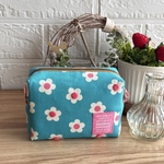 NEW❣️ターコイズ🩵×ピンク🩷の刺繍入り北欧風花柄スクエアポーチ