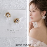 【ラスト１点】花びら　イヤリング　パールイヤリング　パールピアス　結婚式　ブライダル　ホワイト　パール　エレガント　大人　インスタ　白　人気　ゴールド　可愛い　花嫁　ビッグパール　大粒　