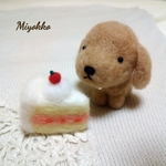 【ご依頼品】ダックスとショートケーキ🍰  / 羊毛フェルト