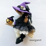 *2026* ハロウィン＊ほうきに乗った魔女っ子　羊毛フェルト&ちりめんブローチ