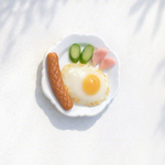 ミニチュア朝ごはんプレート　目玉焼き　きゅうり　ハム　ウインナー