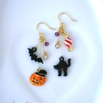 お化けかぼちゃとシャー猫の揺れるハロウィンピアス(キャンディ・ジャックオランタン・カボチャ・コウモリ・黒猫・ガラス・ジルコニア・大人可愛い・秋・Halloween) 
