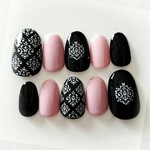 ダマスク柄ネイルBlack×Orchid