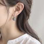 【JORIE】大人なくすみカラー❤️　Spoon stoneグレーオニキスピアス　サージカルステンレス