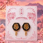 トラ × チェーン　ブラック　タイル風 ピアス/イヤリング