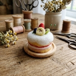 フルーツケーキのピンクッション