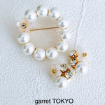 お花つきブローチ２点セット　イヤリング又はピアス　ホワイトパール　コットンパール　春　入学　入園　パールブローチ　ブローチ　卒業式